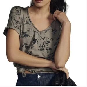 NWT Anthropologie The Lars Classic V-Neck Tee by T.La